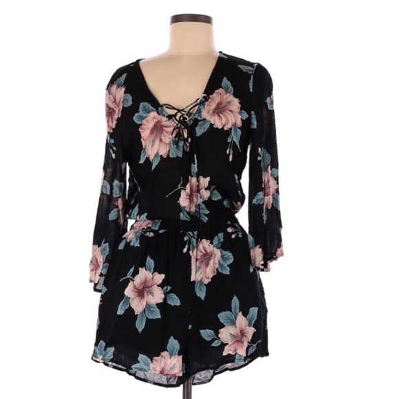 O'Neill - Beautiful Floral Romper - Picture 1 of 5